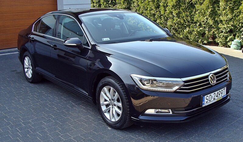 VOLKSWAGEN   Passat     150 KM    Automatyczna    FWD (przód)    Czarny full