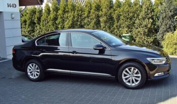 VOLKSWAGEN   Passat     150 KM    Automatyczna    FWD (przód)    Czarny full