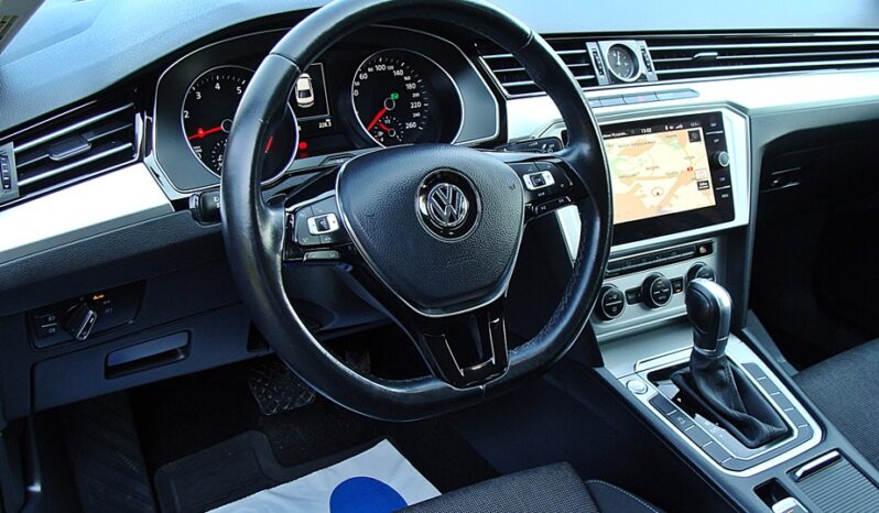 VOLKSWAGEN   Passat     150 KM    Automatyczna    FWD (przód)    Czarny full