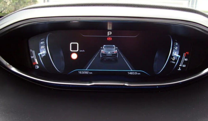 PEUGEOT   3008     131 KM    Automatyczna    FWD (przód)    Czarny full