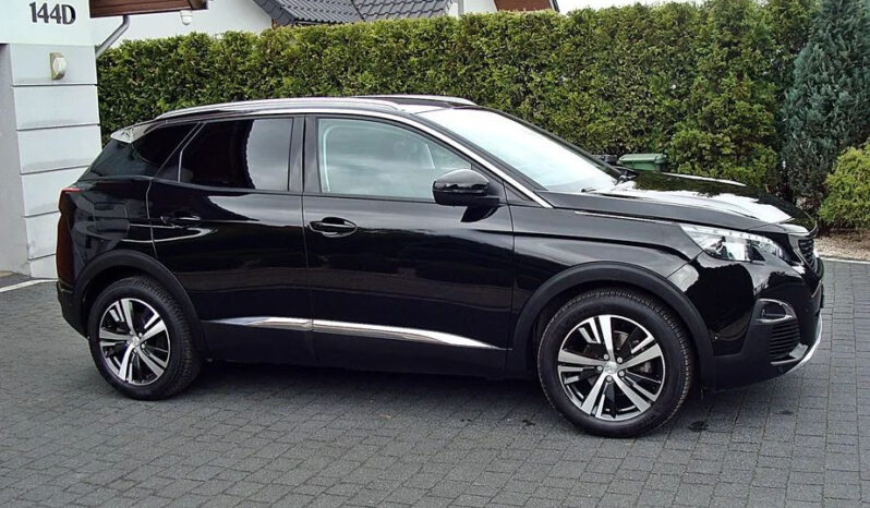 PEUGEOT   3008     131 KM    Automatyczna    FWD (przód)    Czarny full