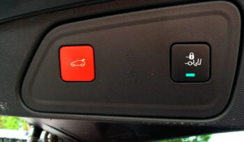 PEUGEOT   3008     131 KM    Automatyczna    FWD (przód)    Czarny full