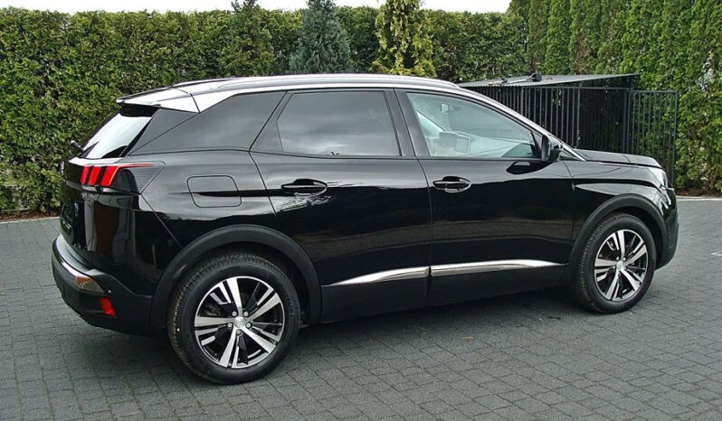 PEUGEOT   3008     131 KM    Automatyczna    FWD (przód)    Czarny full