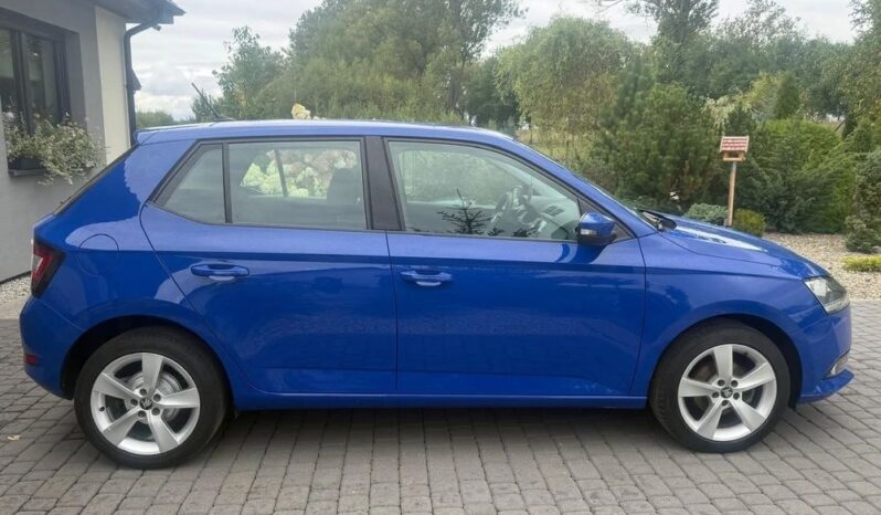 SKODA Fabia  | FWD (przód) | Manualna | 75 KM | Niebieski full