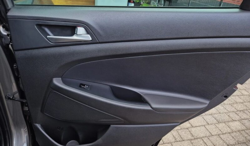 HYUNDAI Tucson  | FWD (przód) | Automatyczna | 177 KM | Szary full