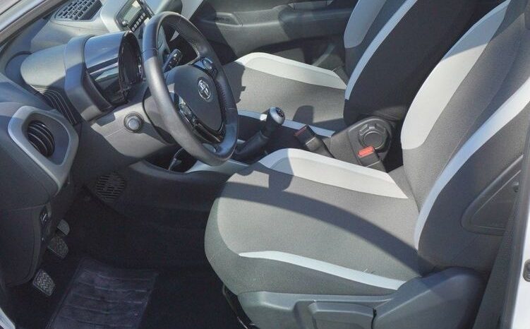 TOYOTA Aygo X | FWD (przód) | Manualna | 69 KM | Biały full