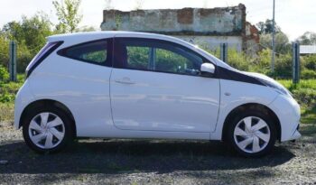 TOYOTA Aygo X | FWD (przód) | Manualna | 69 KM | Biały full