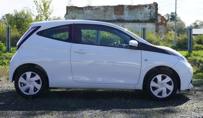TOYOTA Aygo X | FWD (przód) | Manualna | 69 KM | Biały full