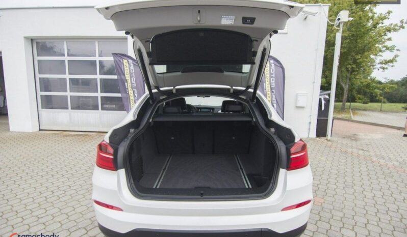 BMW X4  | 4×4 (stały) | Automatyczna | 190 KM | Biały full