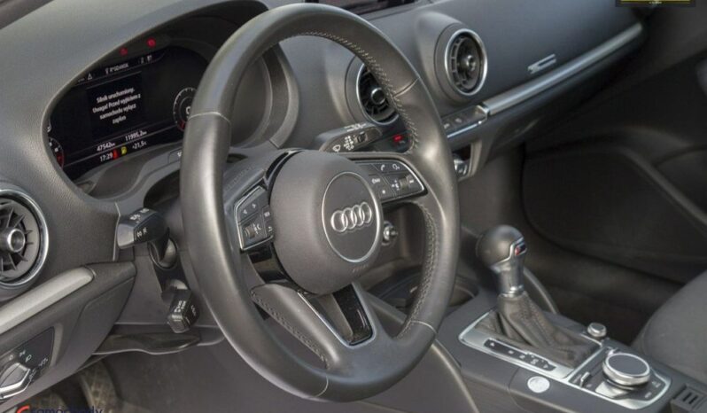 AUDI A3  | FWD (przód) | Automatyczna | 150 KM | Czarny full