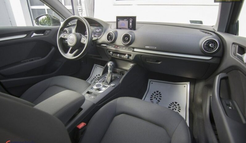 AUDI A3  | FWD (przód) | Automatyczna | 150 KM | Czarny full