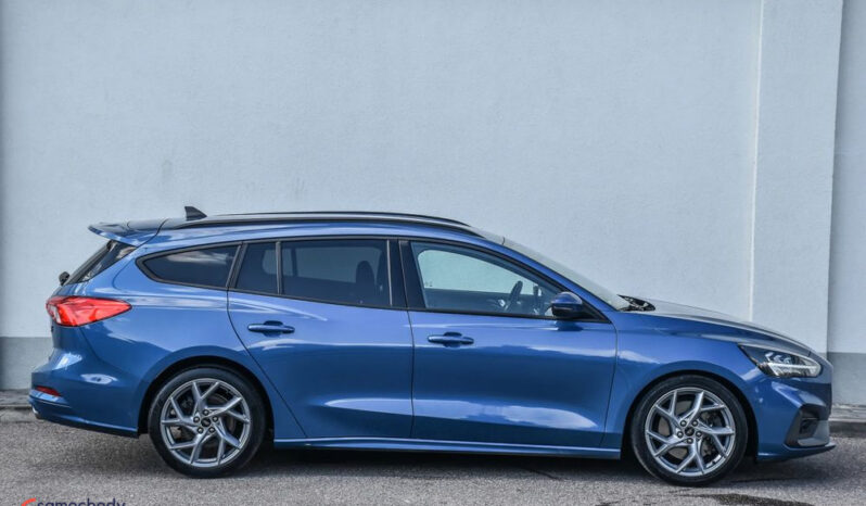 FORD Focus  | FWD (przód) | Manualna | 190 KM | Niebieski full