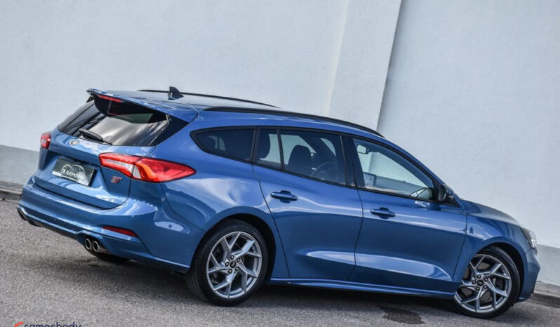 FORD Focus  | FWD (przód) | Manualna | 190 KM | Niebieski full