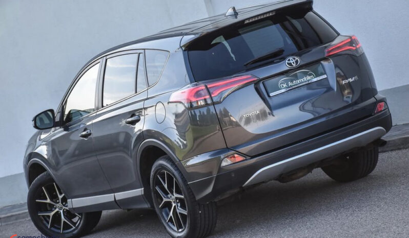 TOYOTA RAV4  | FWD (przód) | Manualna | 143 KM | Szary full