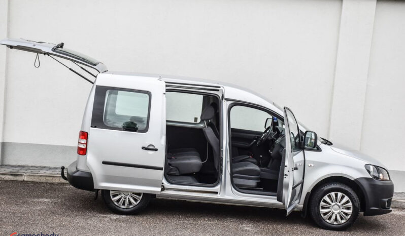 VOLKSWAGEN Caddy | FWD (przód) | Manualna | 75 KM | Srebrny full