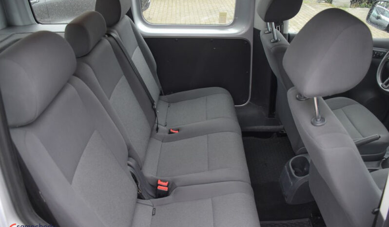 VOLKSWAGEN Caddy | FWD (przód) | Manualna | 75 KM | Srebrny full