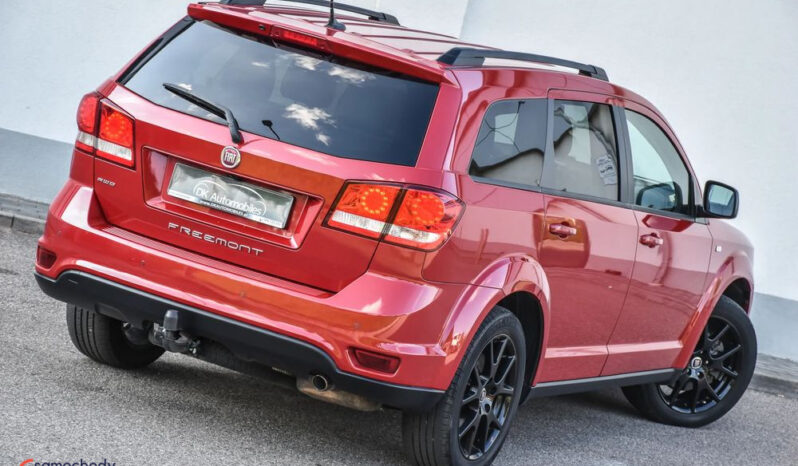 FIAT Freemont  | 4×4 (stały) | Automatyczna | 170 KM | Bordowy full