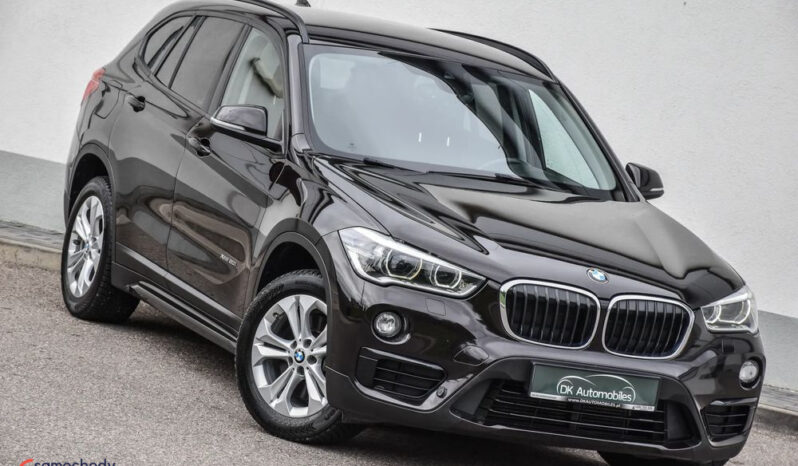 Bmw X1  | 4X4 (Stały) | Automatyczna | 192 Km | Brązowy