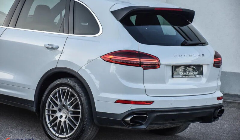 Porsche Cayenne | 4×4 (stały) | Automatyczna | 262 KM | Biały full