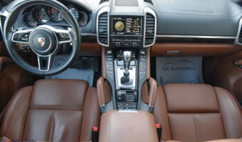 Porsche Cayenne | 4×4 (stały) | Automatyczna | 262 KM | Biały full