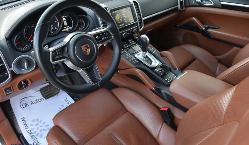 Porsche Cayenne | 4×4 (stały) | Automatyczna | 262 KM | Biały full