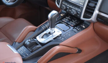 Porsche Cayenne | 4×4 (stały) | Automatyczna | 262 KM | Biały full
