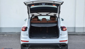 Porsche Cayenne | 4×4 (stały) | Automatyczna | 262 KM | Biały full