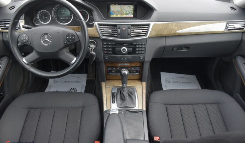 MERCEDES-BENZ Klasa E | RWD (tył) | Automatyczna | 184 KM | Srebrny full