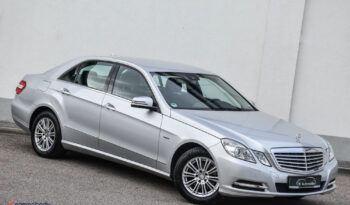 MERCEDES-BENZ Klasa E | RWD (tył) | Automatyczna | 184 KM | Srebrny full