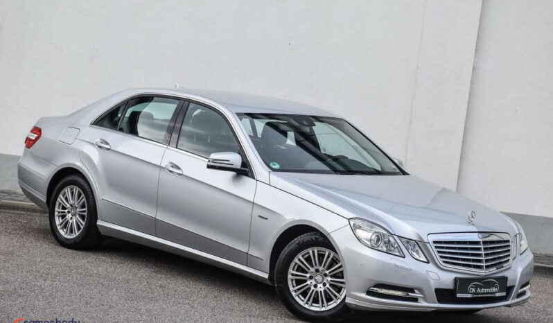 MERCEDES-BENZ Klasa E | RWD (tył) | Automatyczna | 184 KM | Srebrny full
