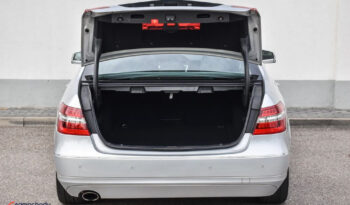 MERCEDES-BENZ Klasa E | RWD (tył) | Automatyczna | 184 KM | Srebrny full