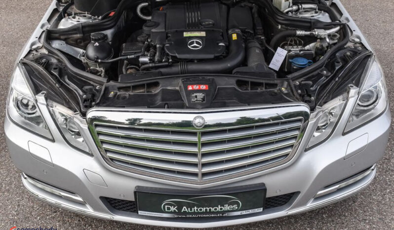 MERCEDES-BENZ Klasa E | RWD (tył) | Automatyczna | 184 KM | Srebrny full