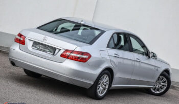 MERCEDES-BENZ Klasa E | RWD (tył) | Automatyczna | 184 KM | Srebrny full