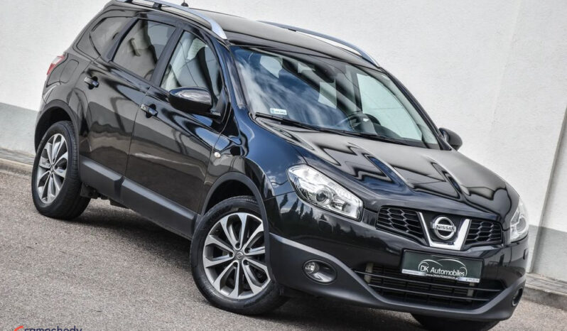 Nissan Qashqai+2  | 4X4 (Doł. Ręcznie) | Manualna | 150 Km | Czarny