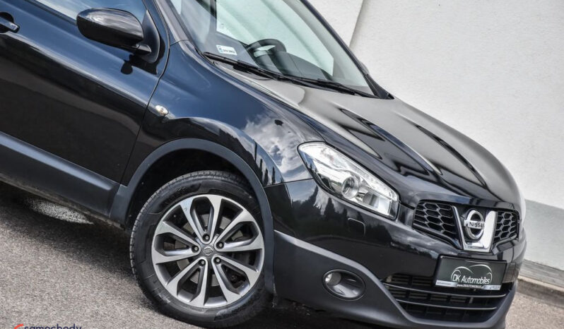 NISSAN Qashqai+2  | 4×4 (doł. ręcznie) | Manualna | 150 KM | Czarny full