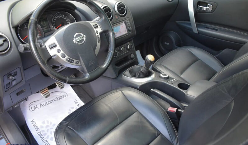 NISSAN Qashqai+2  | 4×4 (doł. ręcznie) | Manualna | 150 KM | Czarny full
