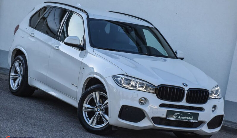 Bmw X5  | 4X4 (Doł. Automatycznie) | Automatyczna | 231 Km | Biały