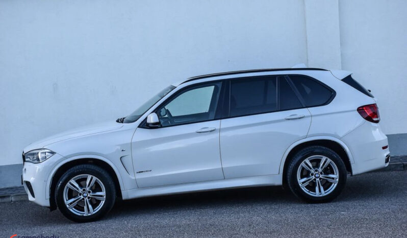 BMW X5  | 4×4 (doł. automatycznie) | Automatyczna | 231 KM | Biały full