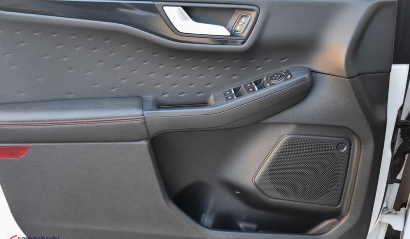 FORD Kuga  | 4×4 (stały) | Automatyczna | 190 KM | Biały full