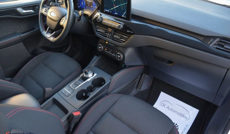 FORD Kuga  | 4×4 (stały) | Automatyczna | 190 KM | Biały full