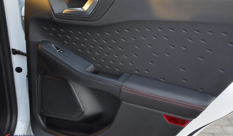 FORD Kuga  | 4×4 (stały) | Automatyczna | 190 KM | Biały full