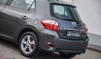TOYOTA Auris  | FWD (przód) | Manualna | 126 KM | Szary full