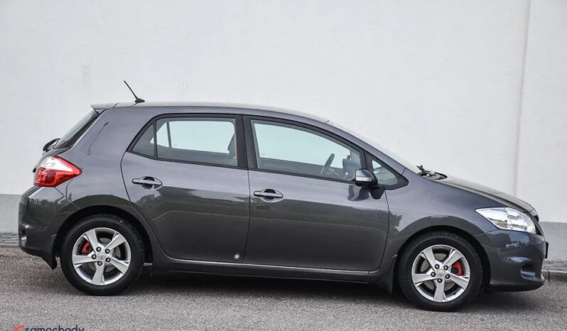 TOYOTA Auris  | FWD (przód) | Manualna | 126 KM | Szary full