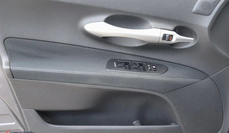 TOYOTA Auris  | FWD (przód) | Manualna | 126 KM | Szary full