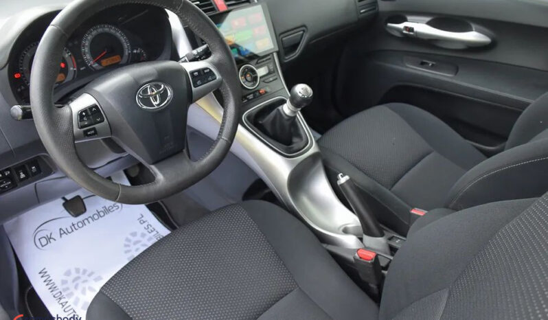 TOYOTA Auris  | FWD (przód) | Manualna | 126 KM | Szary full