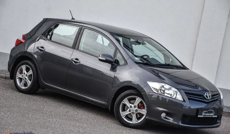 TOYOTA Auris  | FWD (przód) | Manualna | 126 KM | Szary full