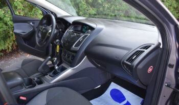 FORD Focus  | FWD (przód) | Manualna | 95 KM | Brązowy full