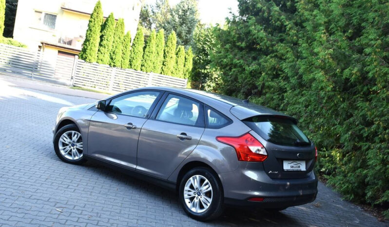 FORD Focus  | FWD (przód) | Manualna | 95 KM | Brązowy full