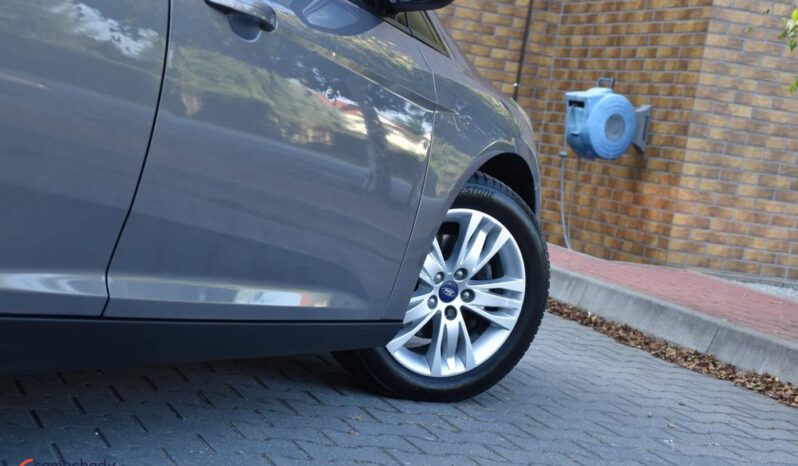 FORD Focus  | FWD (przód) | Manualna | 95 KM | Brązowy full