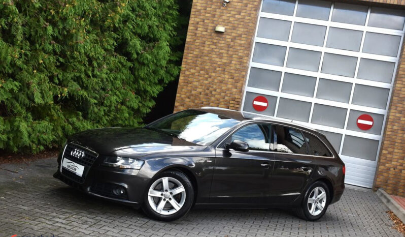 AUDI A4  | FWD (przód) | Manualna | 136 KM | Brązowy full